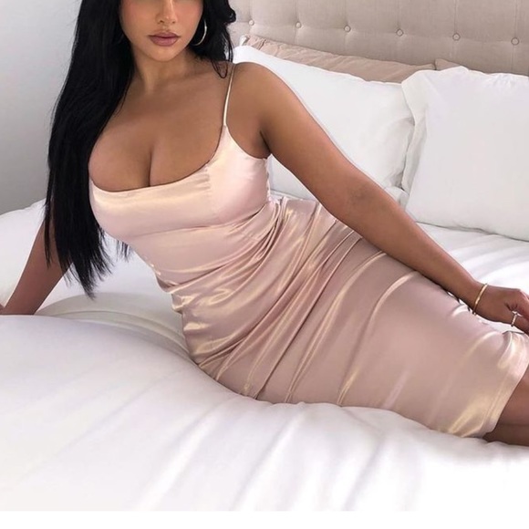 Fashion Nova Dresses & Skirts - NWT Fashion Nova A Romantic Comedy Satin Blush Mini Dress Size Medium